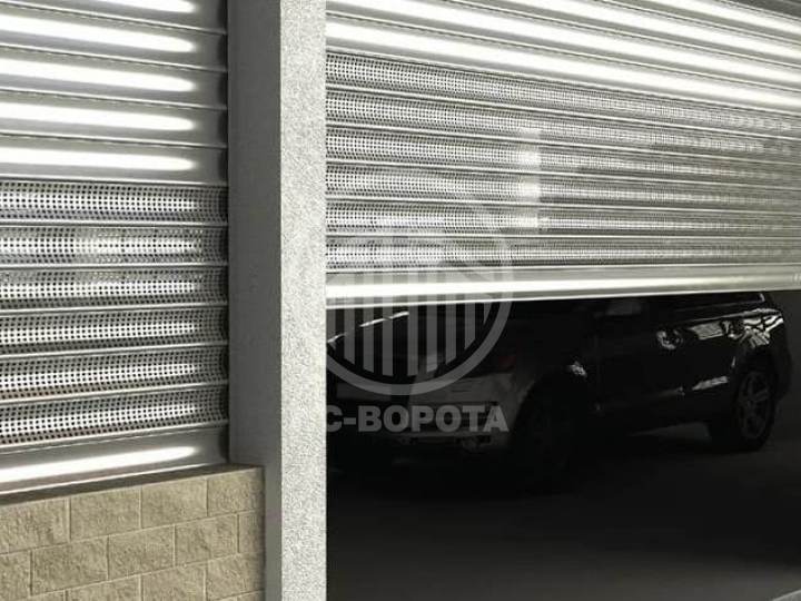 стальные рулонные ворота из металлической перфорированной сетки